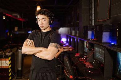 Mike CIO chắn Debet